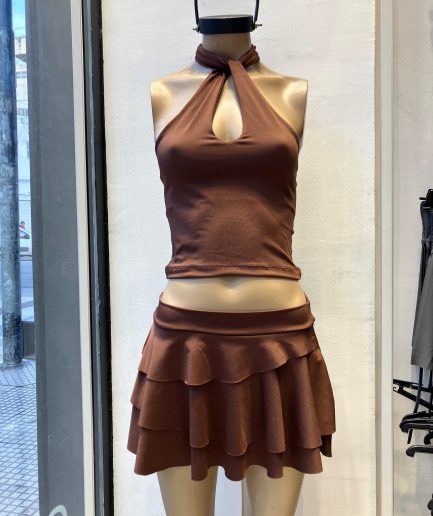 Top micro escote cruzado con cuello