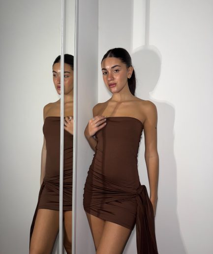 Vestido micro strapless para atar