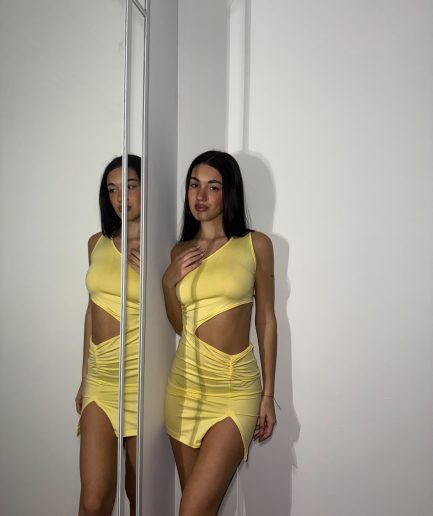 Vestido micro asim cavado