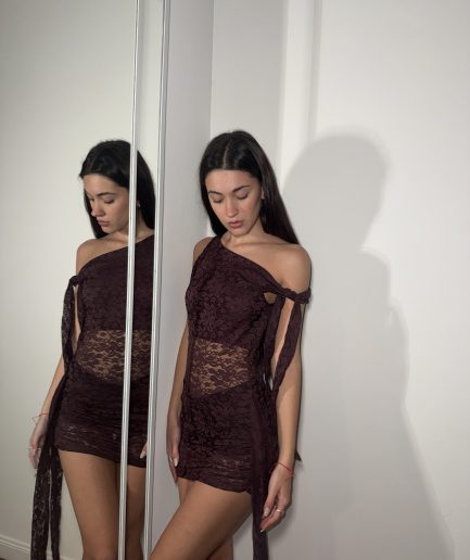 Vestido encaje asim nudo lazo
